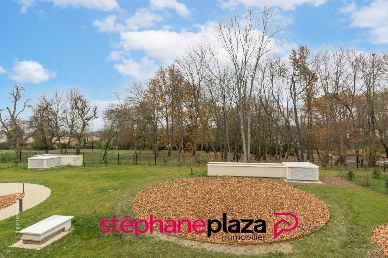 Plaza Parc 01 Montévrain Exterior foto